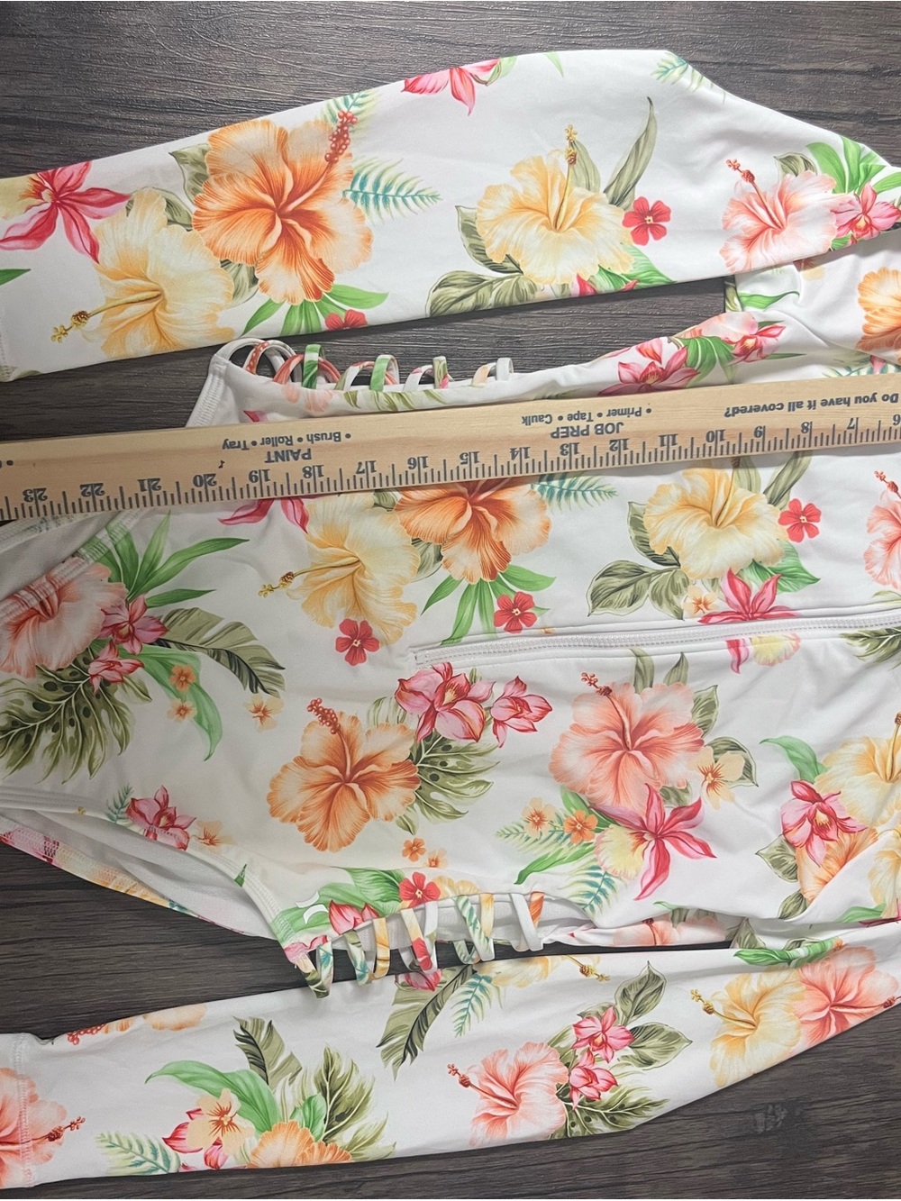 Hurley White Floral Long-Sleeve Zip One-Piece Swimsuit /Surf Women’s Size M NWOT - Picture 6 of 11